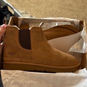 UGG boys boot
